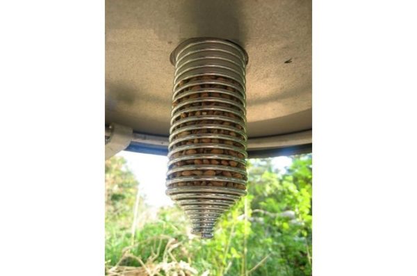 50kg Galvanised  Feeder (with adjustable legs and spiral)