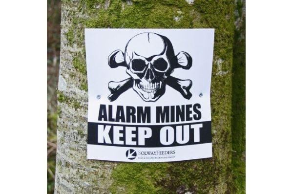 Alarm Mine Warning Sign